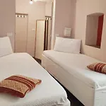 Volta A Vela Apartment *
